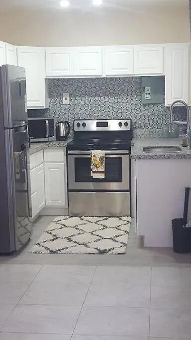 New Kingston Villa Appartement